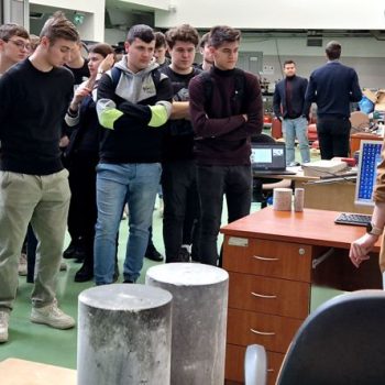 Laboratorium Budownictwa - Fotografie "Z technikum na politechniki"